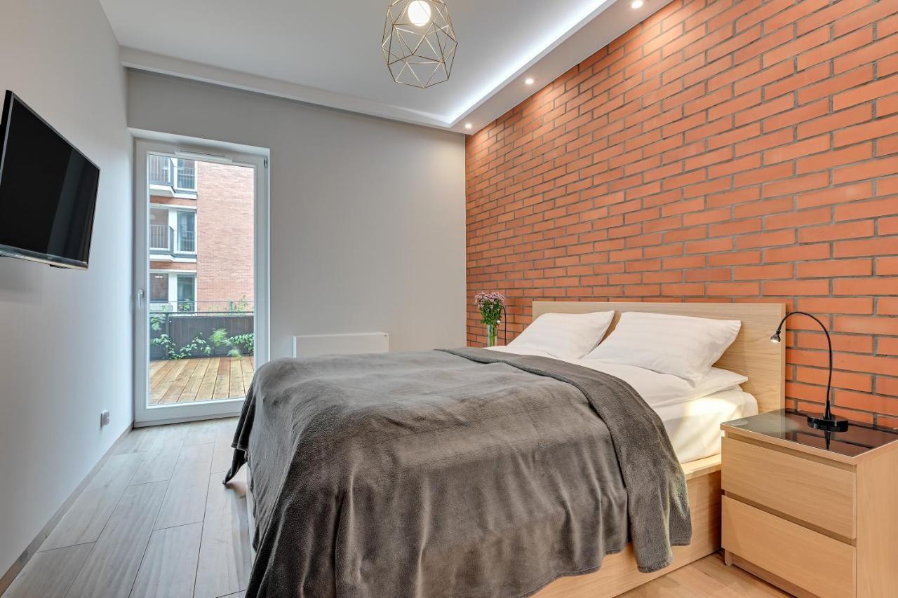 Central Apartment - Free Private Parking Gdańsk Buitenkant foto